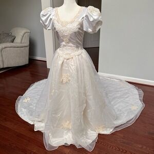 Fashioned By Sonia 50s 60s 70s 80s 90s Vintage Embellished Tulle Wedding Dress